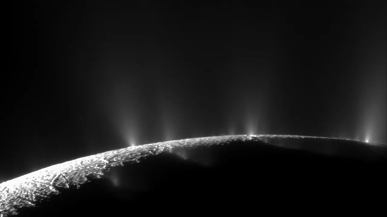 Interstellar Objects and Dark Matter: Could 3I/ATLAS Change the Milky Way’s Missing Mass Mystery?