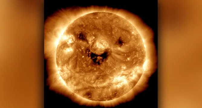 Hubble Smiley Face: The Science Behind a Cosmic Grin
